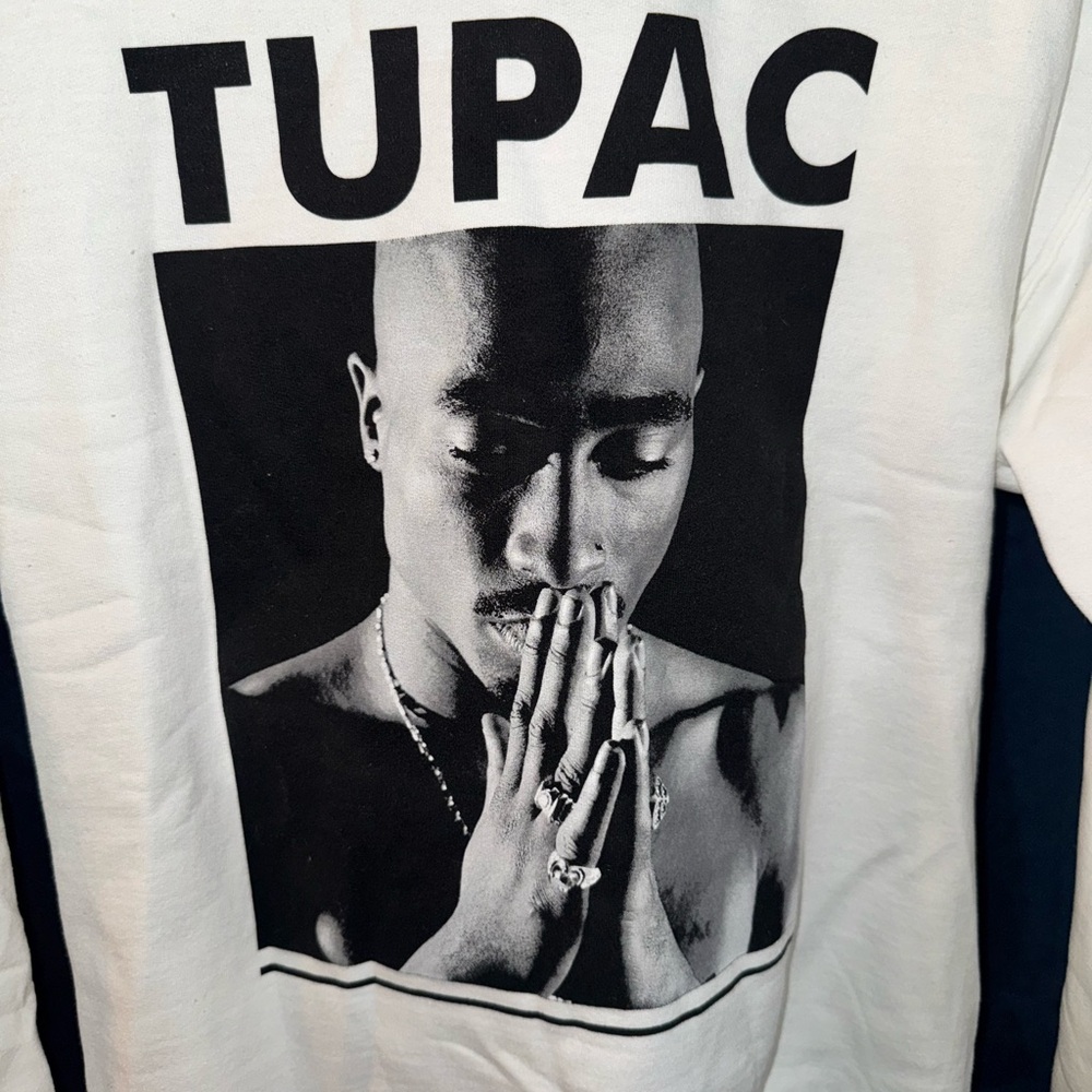 White Graphic Men's Sweater - Picture 3 of 7